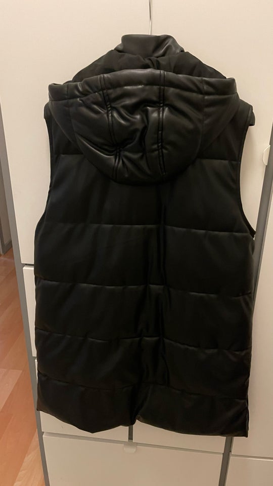 Vest, str. 44, Zara