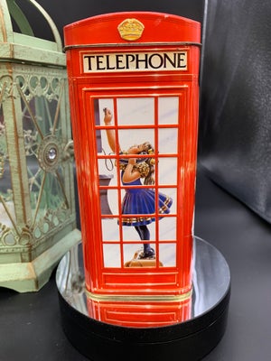 Sparebøsse, Engelsk Telefonboks, Churchills Telefonbox / Sparebøsse, Metal, 
H. 18 cm Br. 8 x 8 cm, 