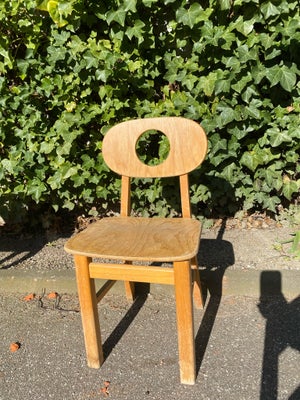 Andet, Hukit junior stol, Hukit stol- produceres stadigvæk og sælges for 1840,- fra ny. 
Denne er fr