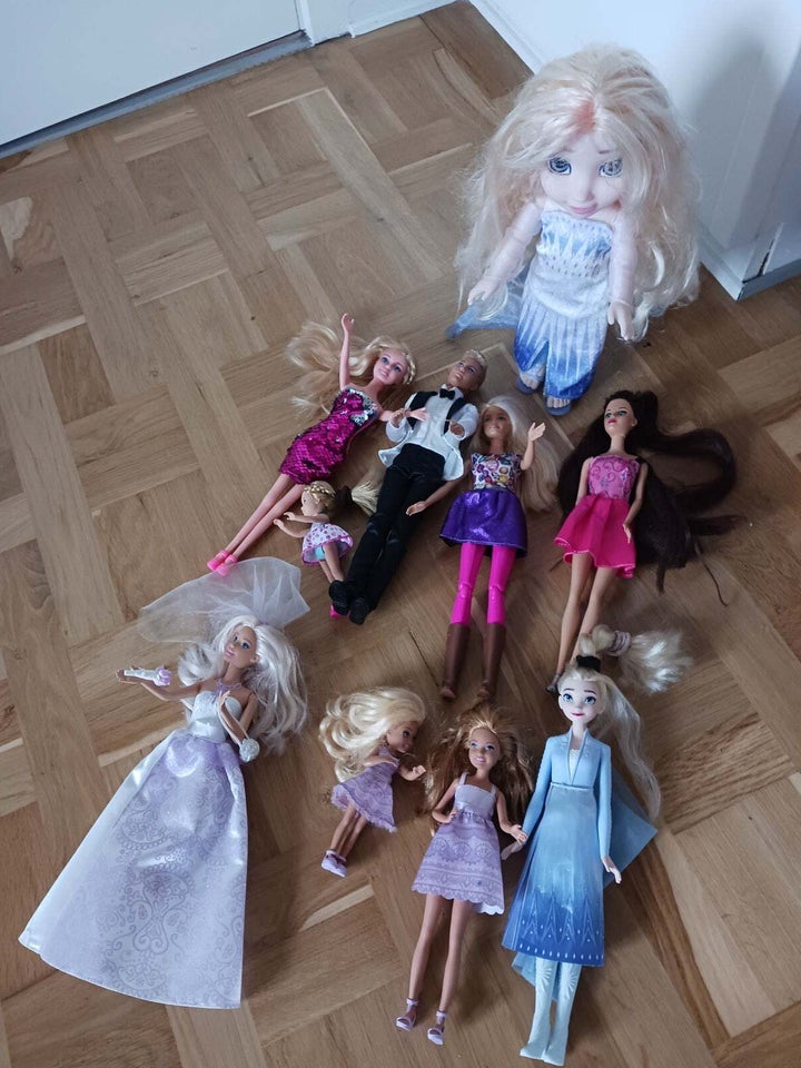 Barbie, Barbiefamilien