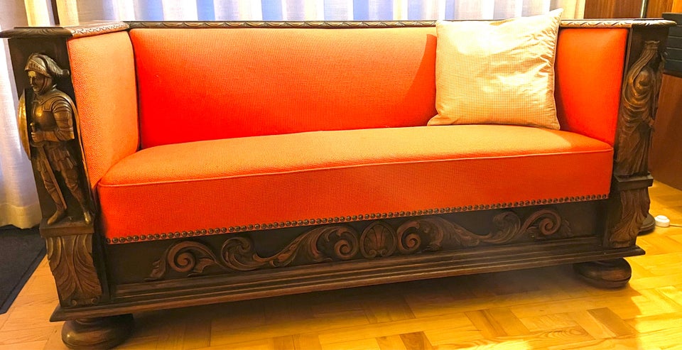 Sofa, b: 150 d: 70 h: 80