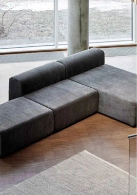 Sofa, fløjl, Broste, Flot Broste Lake sofa i farven magnet. Den består af tre moduler: chaiselong, p