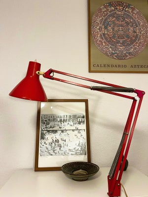 Arkitektlampe, Ældre Retro arkitektlampe i rød metal. Med patina.