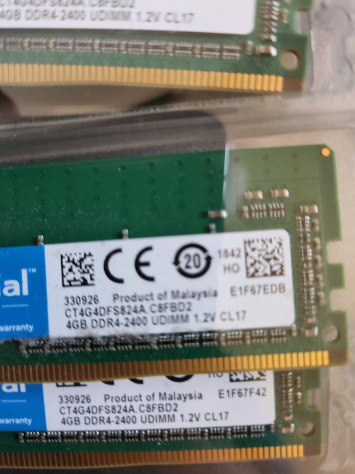 Crucial, 4x4 GB, DDR4 SDRAM