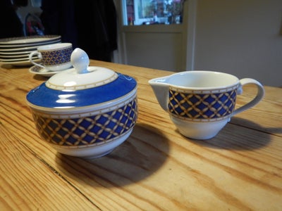 Porcelæn, sukkerskål og flødekande, Royal Copenhavn Liseslund, fødekande og sukkerskål i Liselund fr