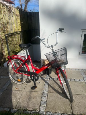 Damecykel,  andet mærke, JOPO cykel, rød, ny kurv og lygter, 0 gear, Cyklen er i god stand.
Få skram