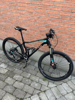 Giant Fuld Carbon Dame MTB Giant/Liv, anden mountainbike, Medium tommer, 20 gear, Sælger denne super