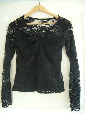 Bluse, H&M, str. 36, sort, polyester, Ubrugt, Fin blonde top med delvis for. Den er lavet af elastis