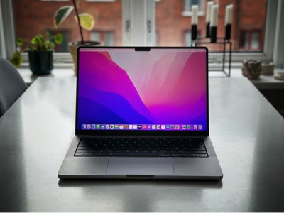 MacBook Pro, 14” M1, 16 GB ram, 1000 GB harddisk, Perfekt, Til salg er denne kraftfulde, men stadig 