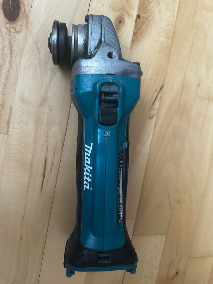 Makita bga452 18v hot sale