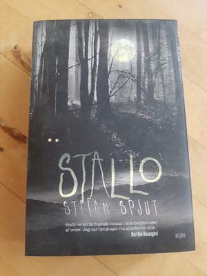 Stallo, Stefan Spjut, genre: roman, I 1987 tager en naturfotograf et sælsomt luftfoto af en bjørn de