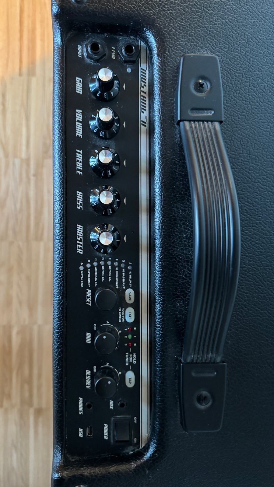 Guitarcombo, Fender Mustang II 40 watt, 40 W