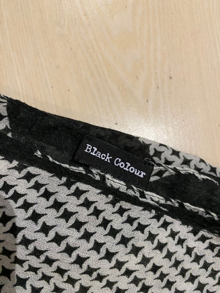 Tørklæde, Tørklæde, Black colour