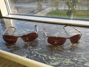 samarbejde Ren og skær tandpine Solbriller til salg - Randers NØ - køb brugt og billigt på DBA
