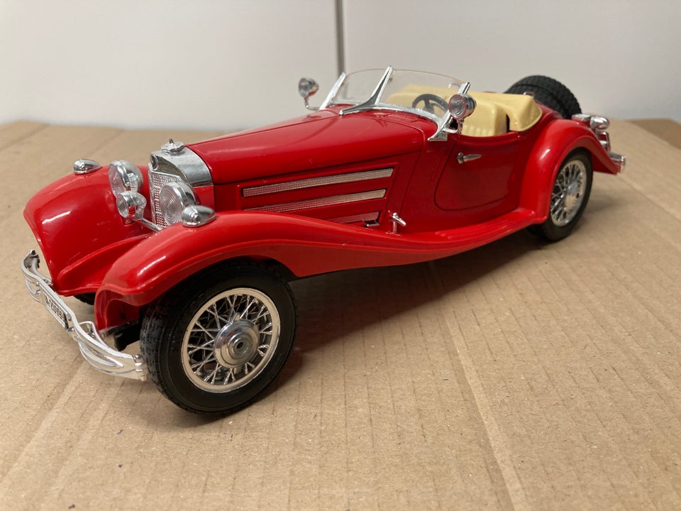 Modelbil, Mercedes 500 K 500K Roadster 1936 1/20, skala 1:20