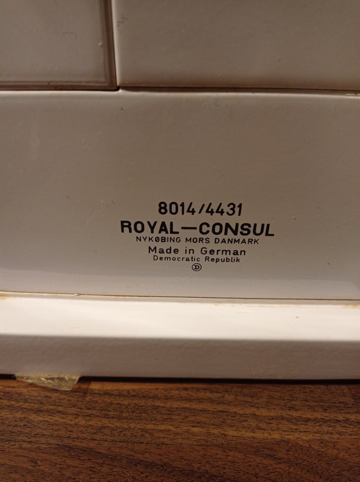 Symaskine, Royal Neumann /Royal Consul