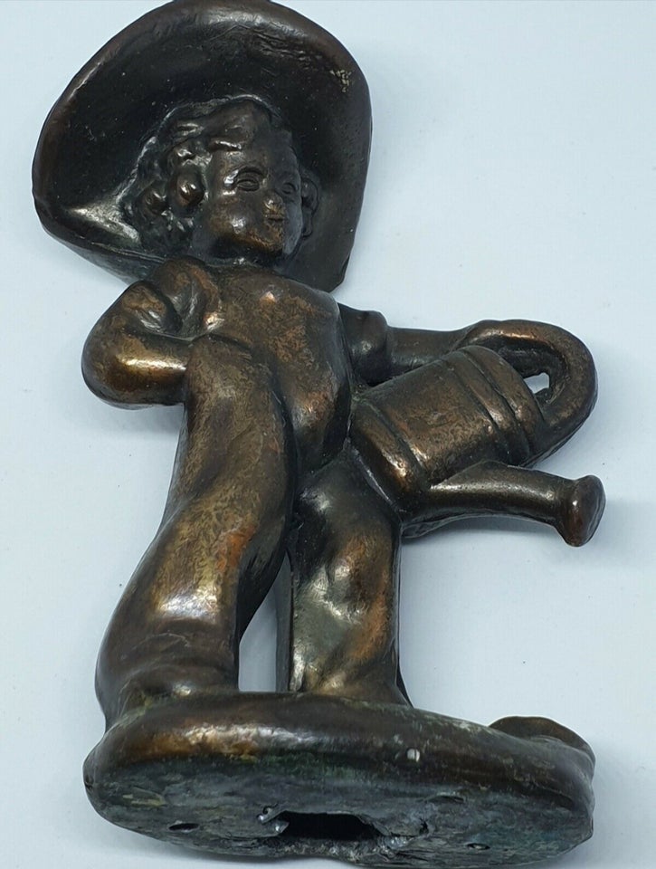 Dreng vandkande, Bronze