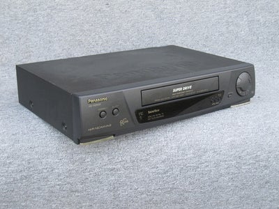 VHS videomaskine, Panasonic, NV-HD630, Perfekt, 
- Koksgrå,
- NTSC playback,
- 2 x Scart-stik,
- AUD