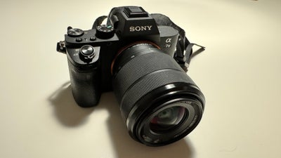 Sony, Sony A7 ii, spejlrefleks, 24,3 megapixels, 28-77mm x optisk zoom, God, Købt i 2021. Brugt få g