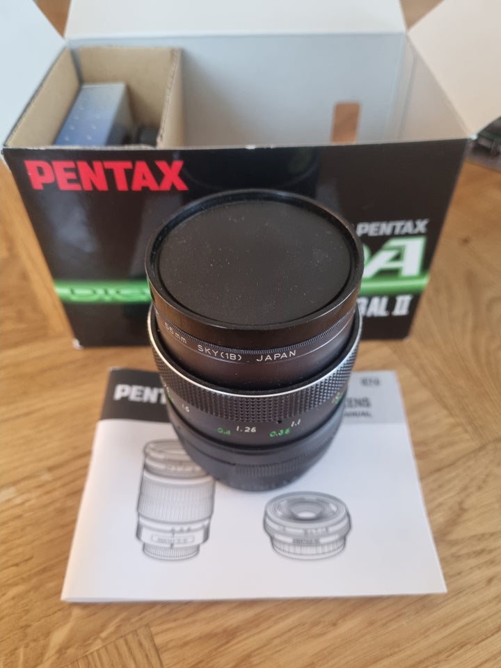 objekter til Pentax kameraer, Pentax, God