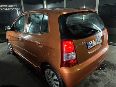 Kia Picanto, 1,1 EX, Benzin, 2006, km 334000, bronzemetal, træk, nysynet, ABS, 5-dørs, centrallås, s