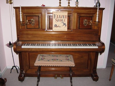 Klaver, Herman N. Petersen, Flot klaver med jernramme kan afhentes.