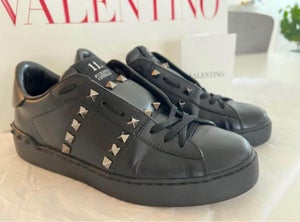 Terapi trojansk hest Gangster Find Valentino i Sko og støvler - Sneakers - Køb brugt på DBA
