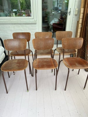 Spisebordsstol, Teakfiner, 6 skolestole i teakfiner. Sælges samlet.
Siddehøjde 45 cm
Ryghøjde 77 cm
