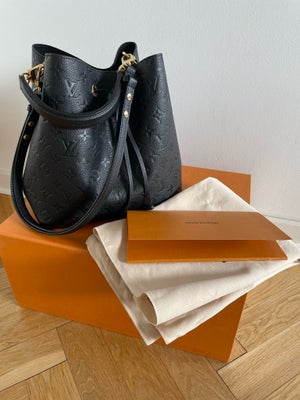 Skuldertaske, Louis Vuitton, kanvas, NeoNoe MM taske købt i august 2023. 
Fremstår som ny - alt medf