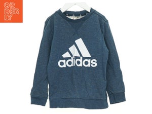 Sweatshirt fra Adidas (str. 116 cm)