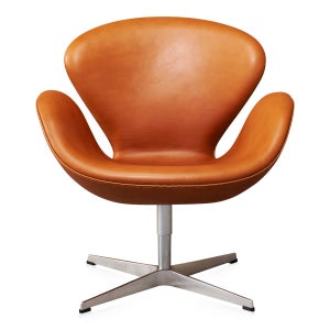 UBRUGT Arne Jacobsen Svanen Originalt Elegance Walnut Anilin