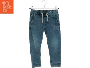 Jeans fra Tommy Hilfiger (str. 104 cm)