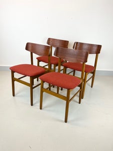 Teaktræ spisebordsstole (4 stk.) med Ulfstof fra Kvadrat