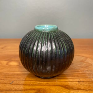 Michael Andersen vase, rund, rillet