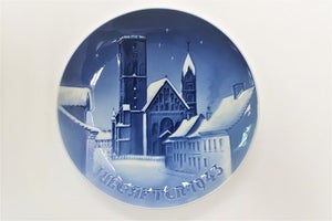 Bing & Grøndahl. Juleplatte 1943. Diameter 18 cm. (1 sorteri