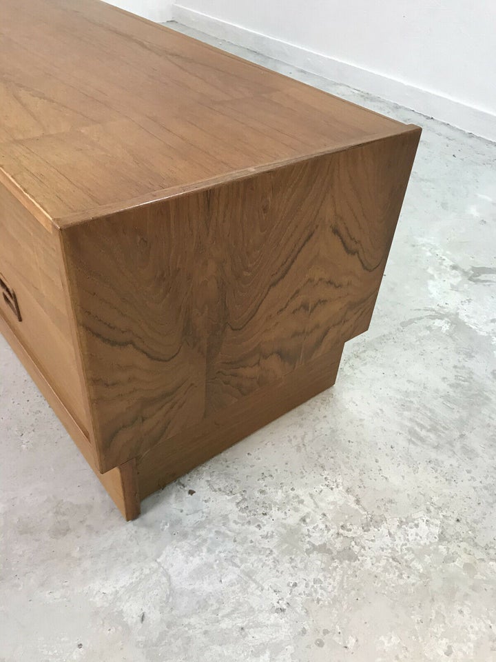 Teak kommode