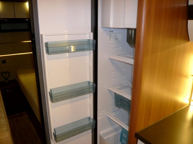 LMC Maestro 513 E, enkeltsenge, stort køleskab,...