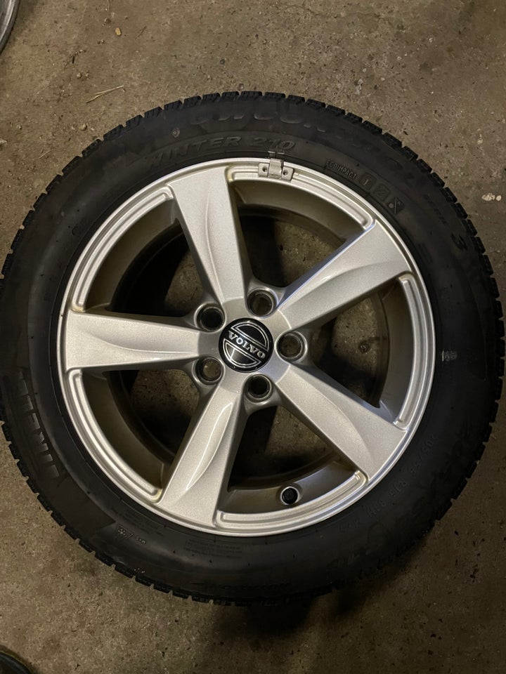 16” orignale Volvo fælge med vinterdæk