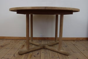Midcentury spisebord i cirkulær form med 1 tillægsplade – Kurt Østervig?