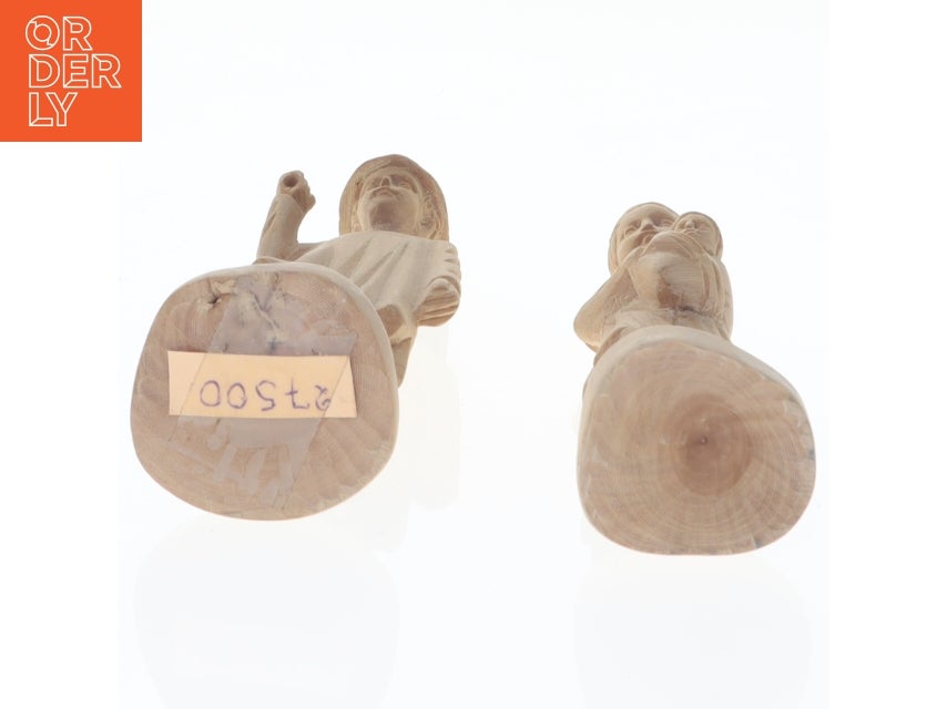 Træfigurer (str. 12 x 3 cm og 13 x 4 cm)