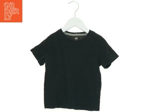 T-Shirt fra H&M (str. 104 cm)