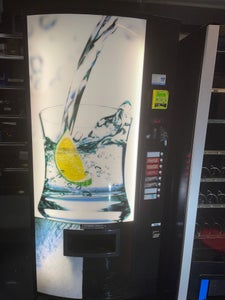 Sodavandsautomat Vendo 480/8 med Nayax
