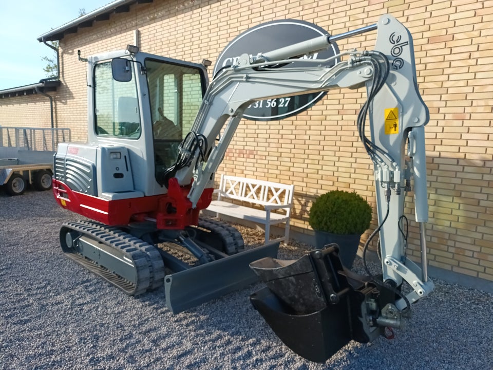 takeuchi tb228