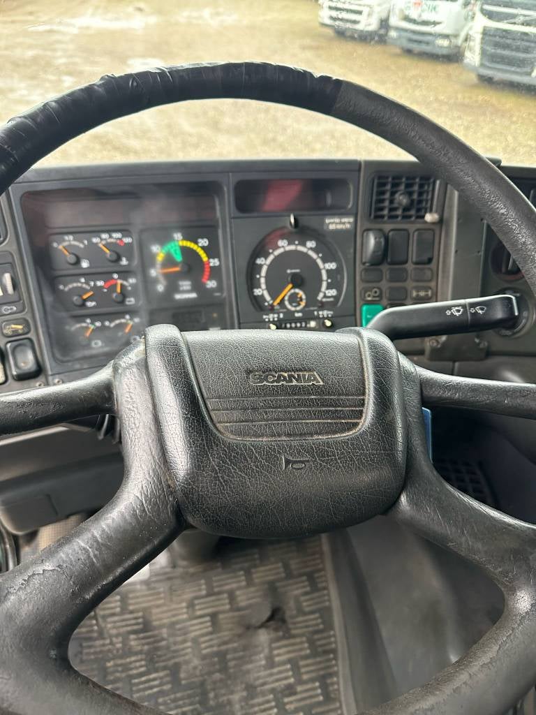 Scania G124 6x2/4