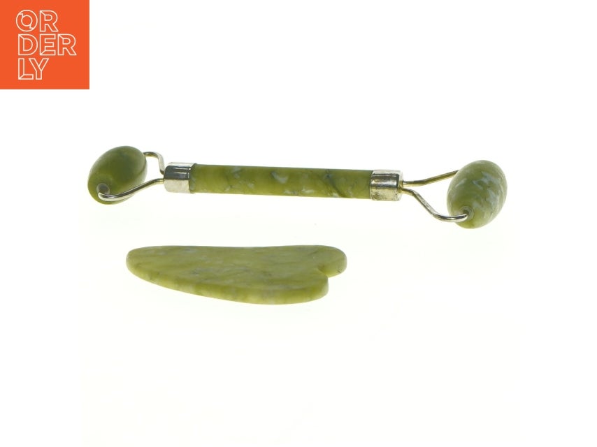 Jade roller og gua sha sæt (str. 7 x 4 cm og 14...