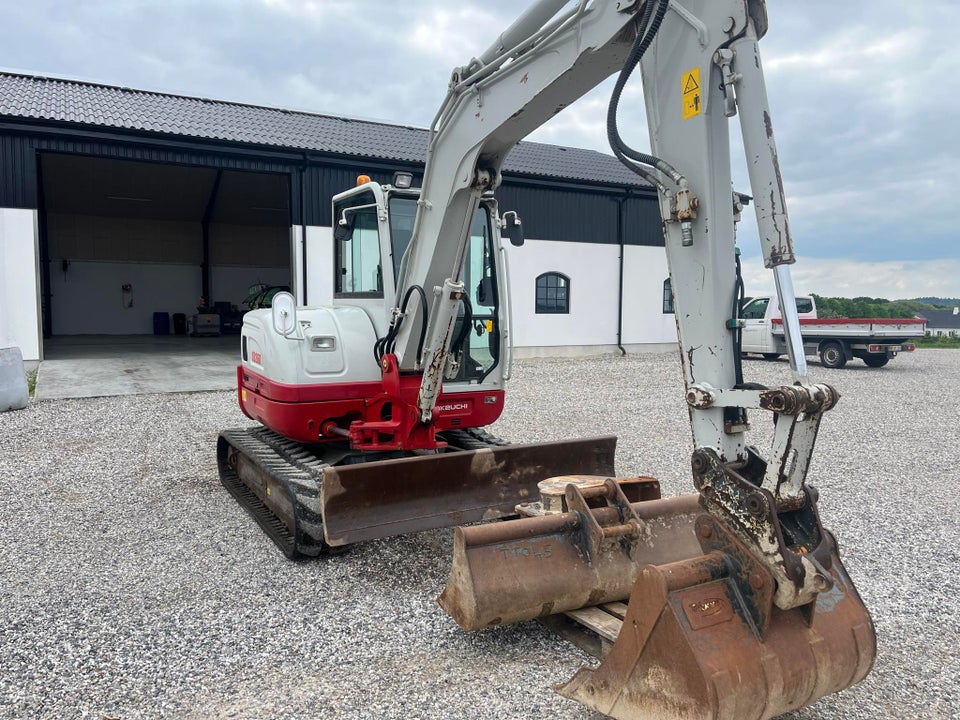 Takeuchi TB 260