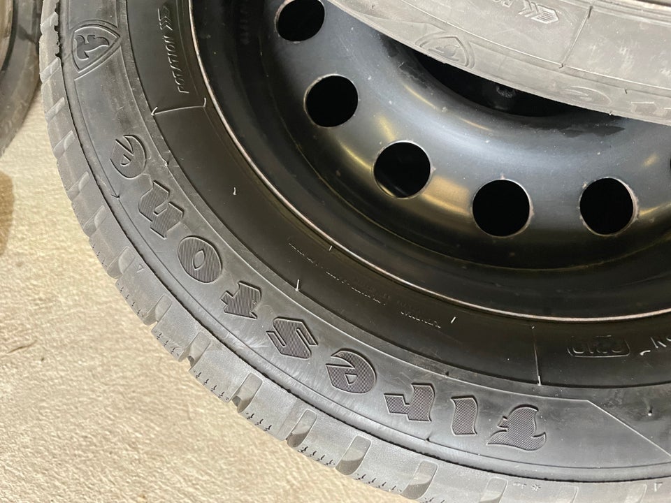 16”Kia niro fælge med firestone vinterdæk. Incl...