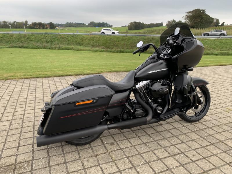 Harley-Davidson FLTRXS Road Glide Special HMC Mo...