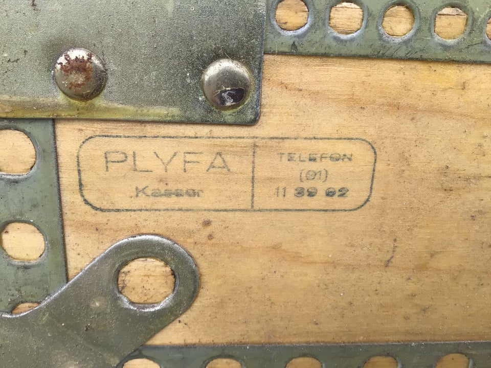Plyfakasser DSB 61 x 17 x H 11 cm - 60 stk på l...