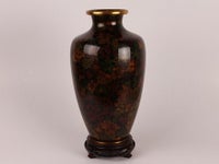 Cloisonné 
Stor vase på stand